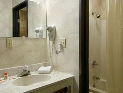 Value Inn Harrisburg-York Valley Green Экстерьер фото