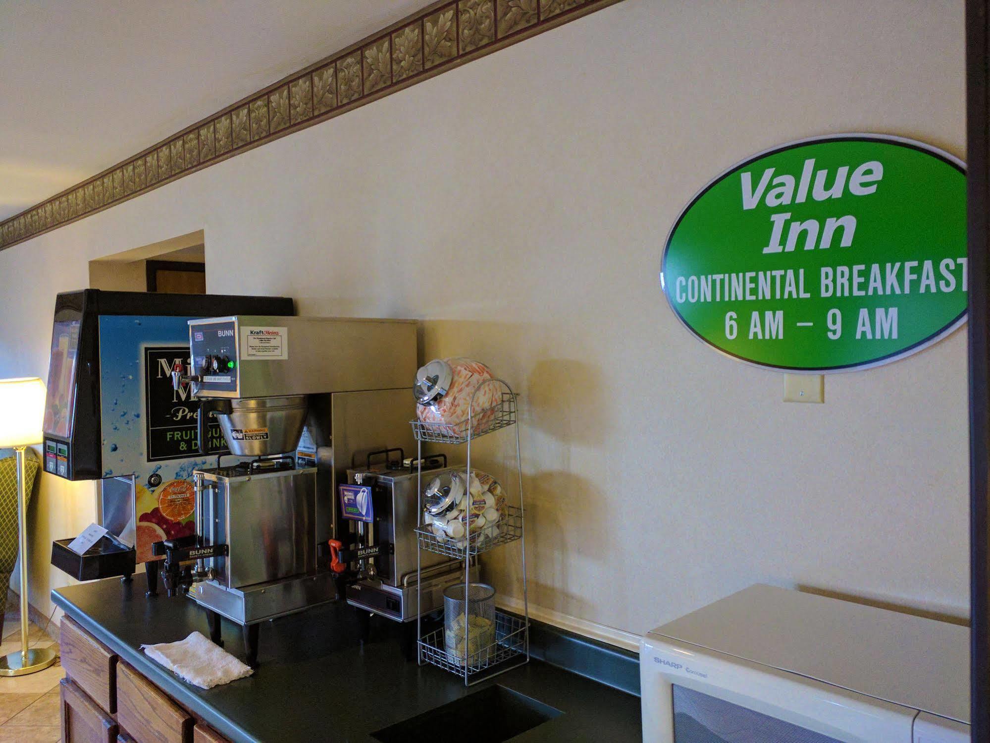 Value Inn Harrisburg-York Valley Green Экстерьер фото