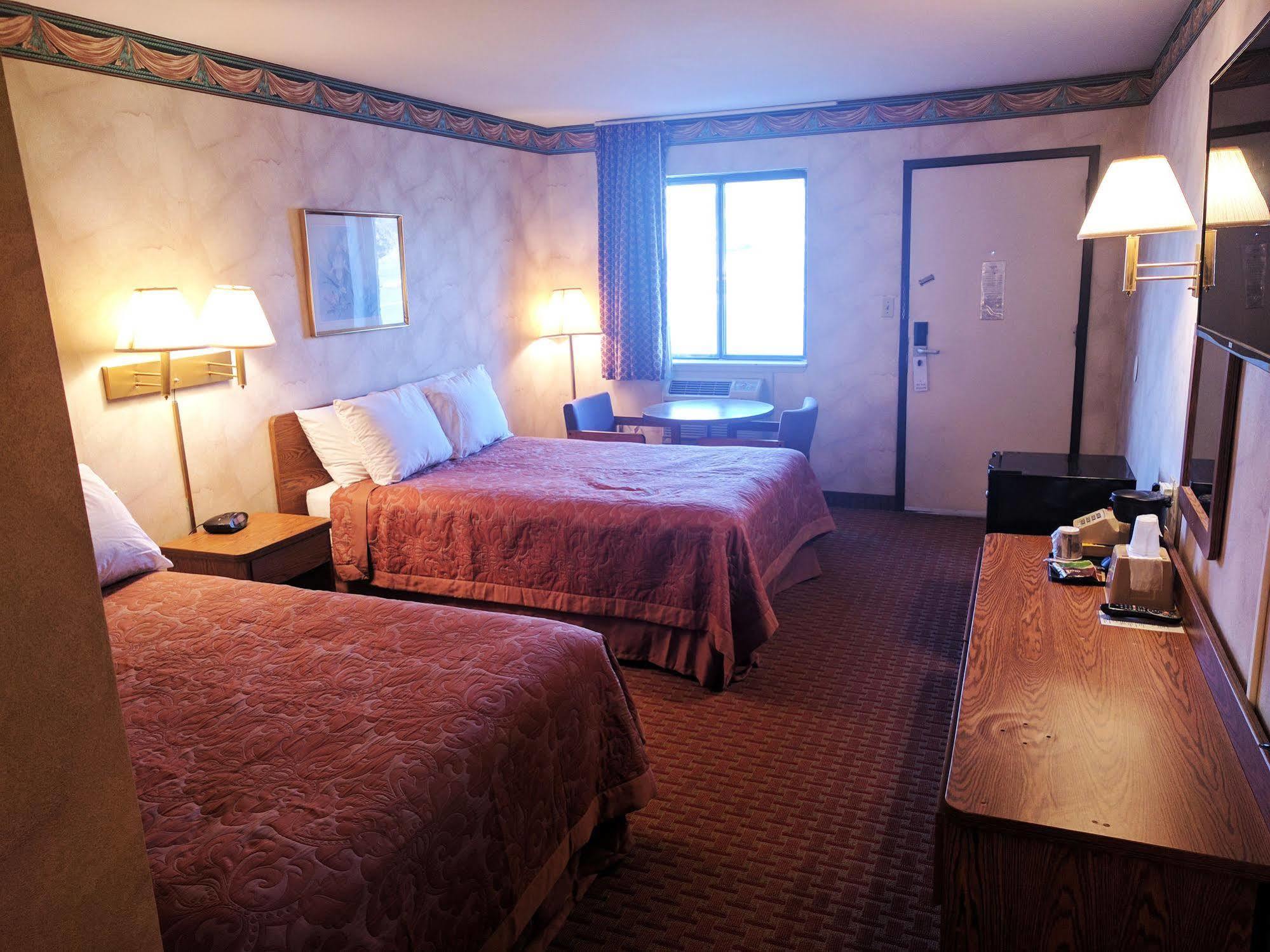 Value Inn Harrisburg-York Valley Green Экстерьер фото