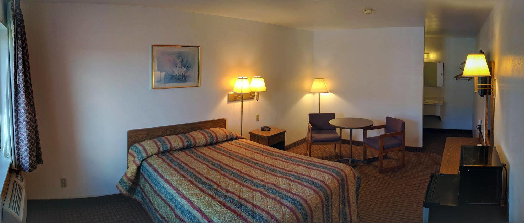 Value Inn Harrisburg-York Valley Green Экстерьер фото