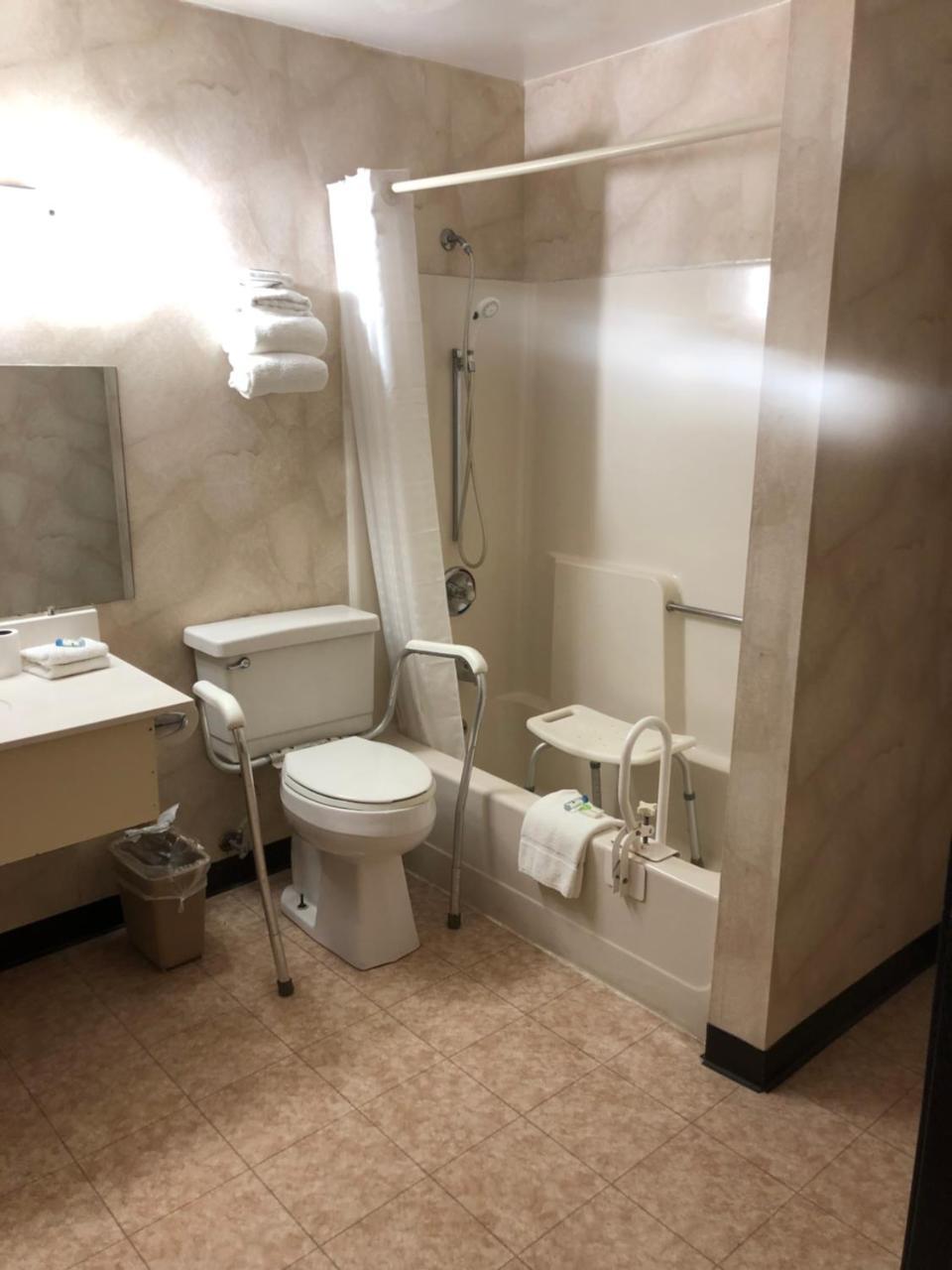 Value Inn Harrisburg-York Valley Green Экстерьер фото
